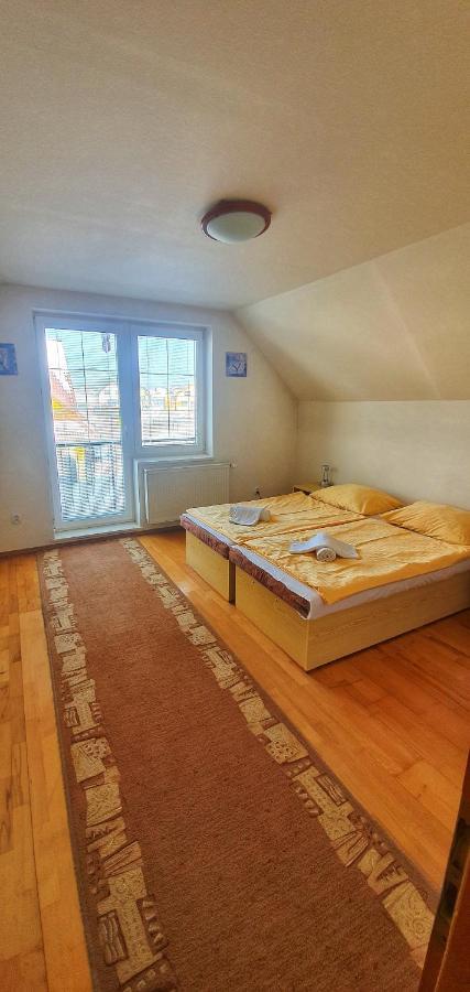 Privat Ivan Vel'ka Lomnica Esterno foto